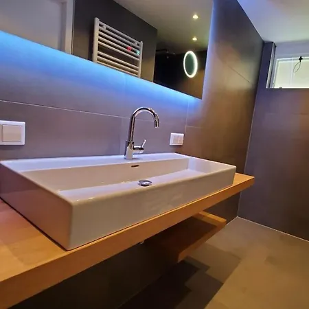 With 4 Bedrooms Ferienhaus *
