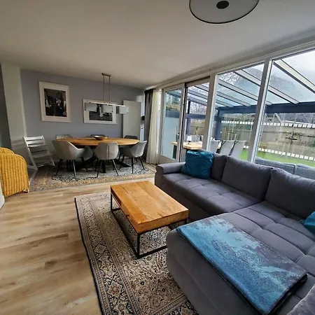 With 4 Bedrooms * Sint Maarten