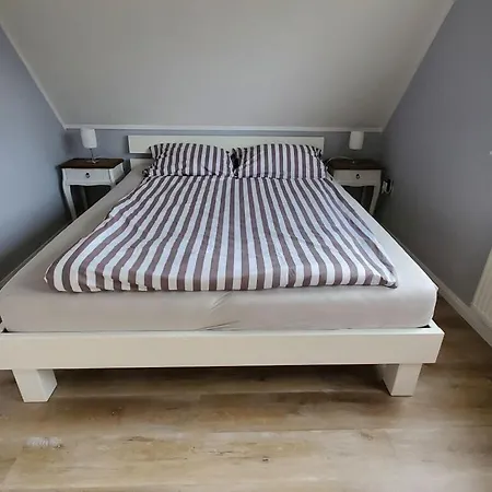 Σπίτι διακοπών With 4 Bedrooms *